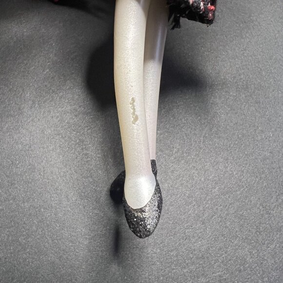 VTG Dillards Trimmings Glass Working Girl Business Outfit Christmas Ornament - Picture 7 of 7